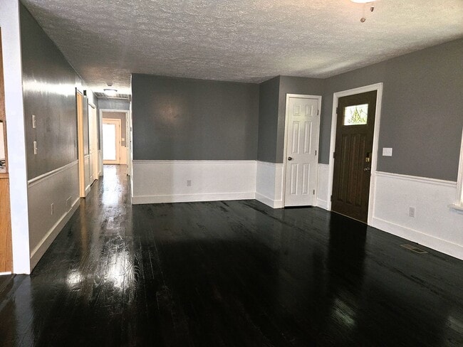 Building Photo - 4595 Tranquil Ln