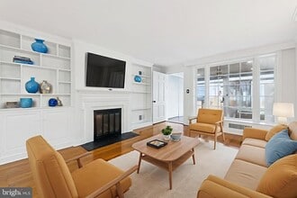 Building Photo - 2420 I St NW