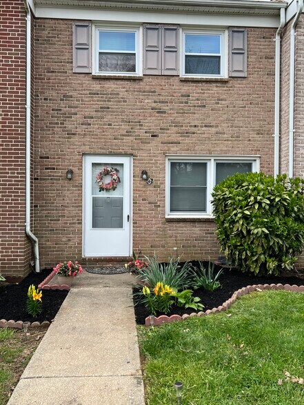 Primary Photo - 304 Franklin St