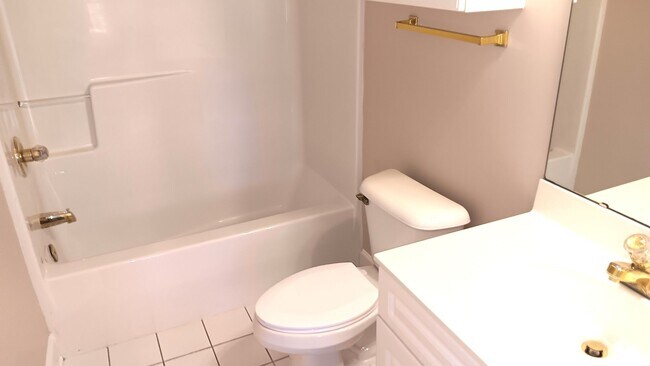 Building Photo - Furnished Two Bedroom, Two Bath Condo in Little River! Community Pool