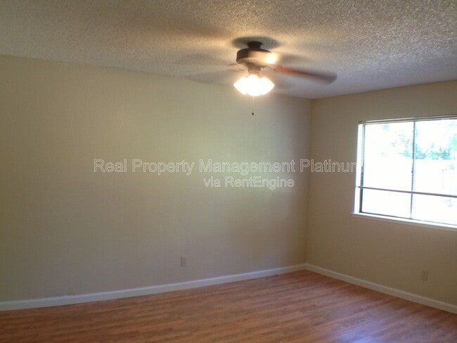 Building Photo - 675 N Claremont Ave