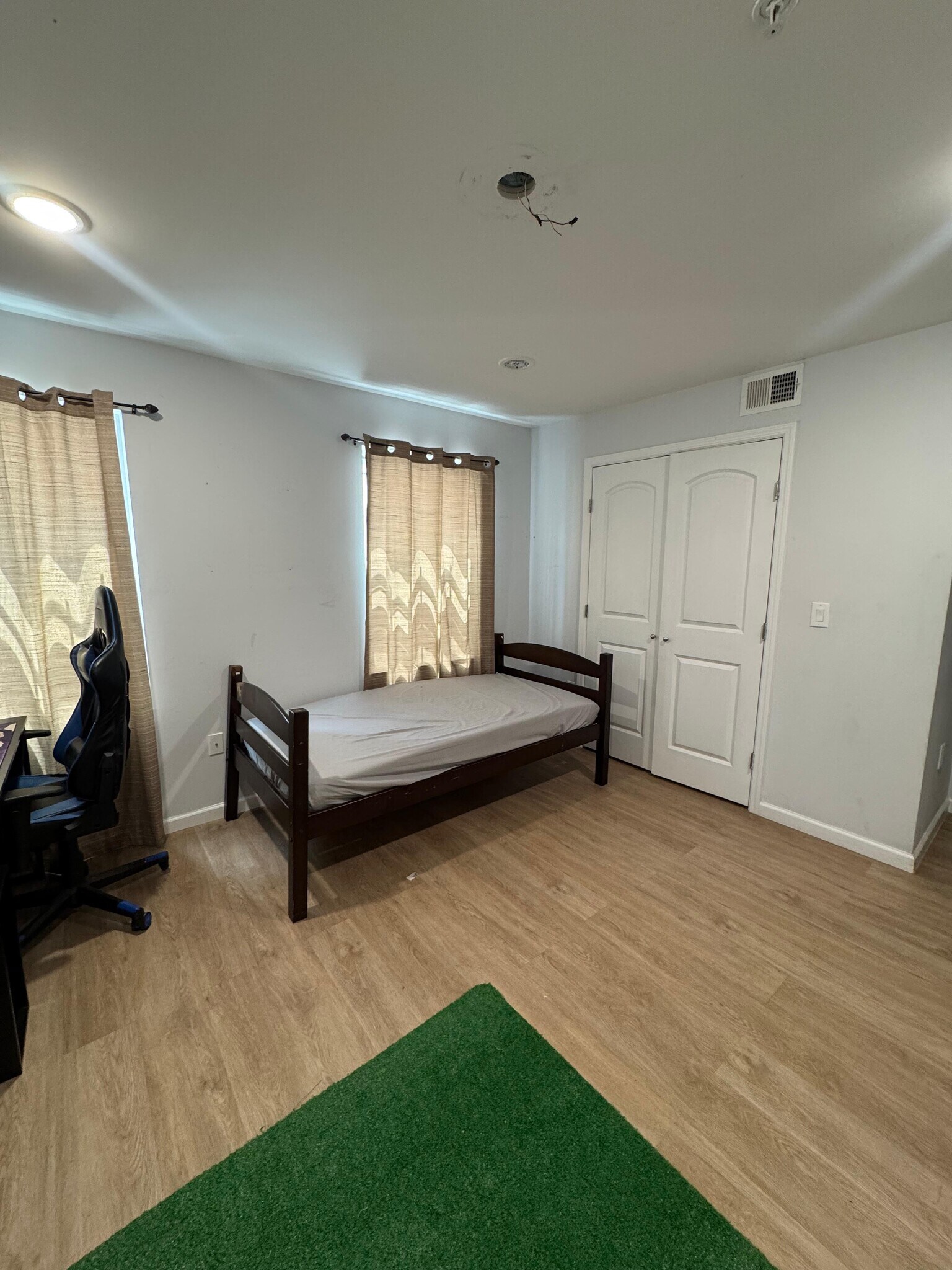 2nd bedroom - 746 Bergen St