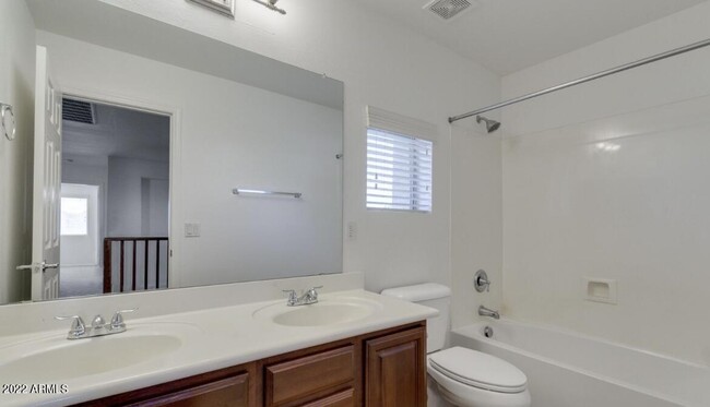 Building Photo - 4809 W Darrel Rd