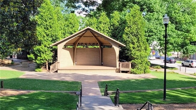 Building Photo - 2835 Olde Town Park Dr