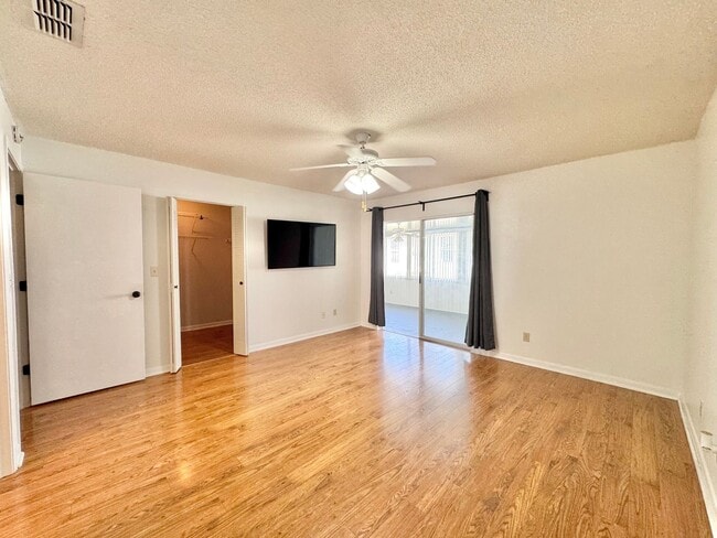 Building Photo - Winter Ridge Condo - Lake Views of Lake Co...