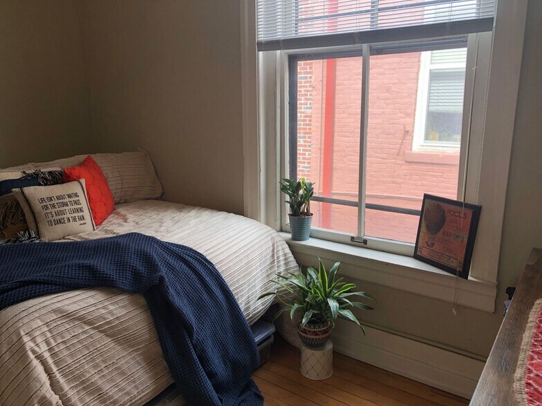 Building Photo - Vance - Residential