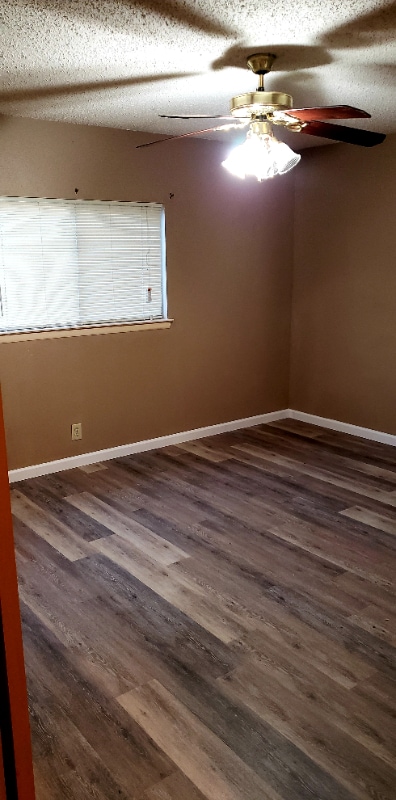 Building Photo - 13018 Chimney Oak Dr