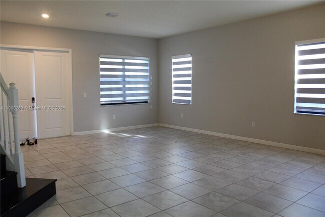 Building Photo - 25096 SW 118th Ave