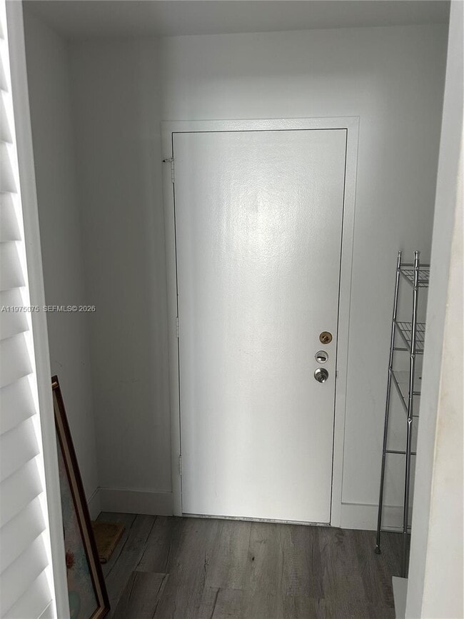 Building Photo - 6921 Environ Blvd