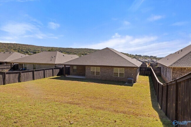 Building Photo - 338 Fenrose Dr