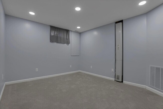 Building Photo - 2799 Brandon Rd