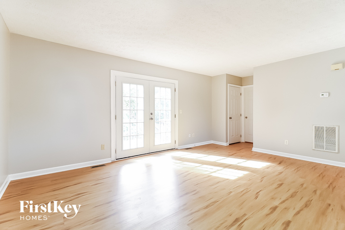 Building Photo - 5500 Brandycrest Dr