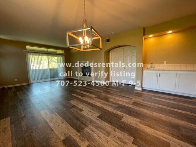 Building Photo - 2038 Stonefield Ln