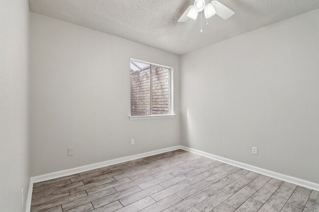 Building Photo - 11306 Bayou Pl Ln