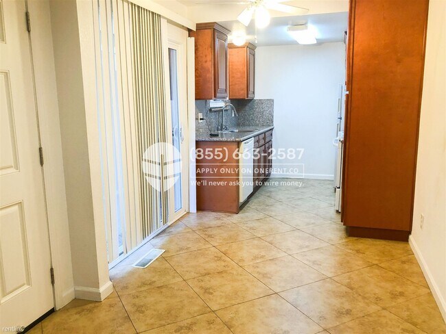 Building Photo - 248 Greendale Way