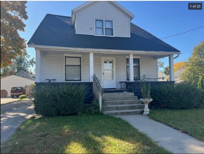 Building Photo - 518 E Main Ave
