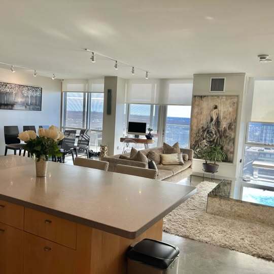 Building Photo - 221 E College St