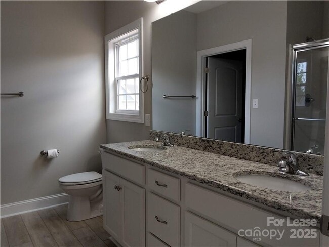 Building Photo - 835 Wisteria Wy