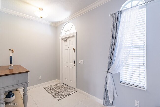 Building Photo - 6032 Towncenter Cir