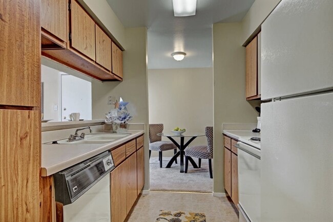 Building Photo - High Plains