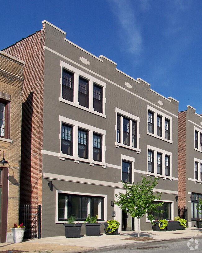 Building Photo - Field School Apartments