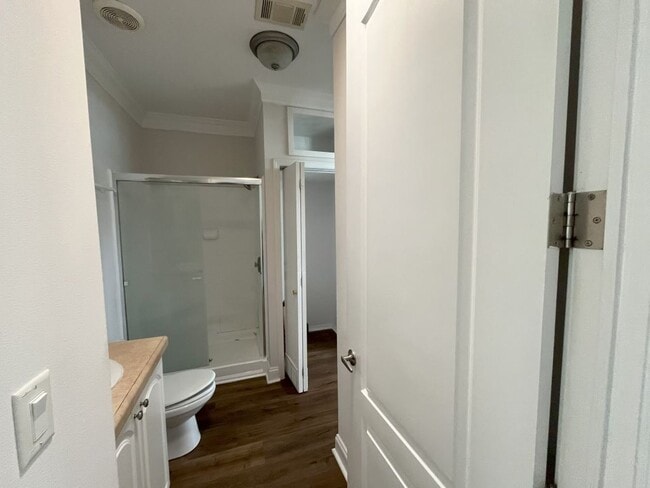 Building Photo - 138 Forest Dr