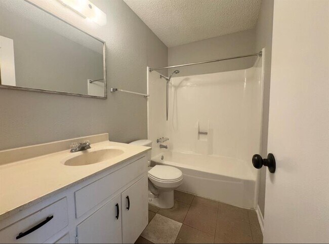 Building Photo - 115 Stubblefield Dr