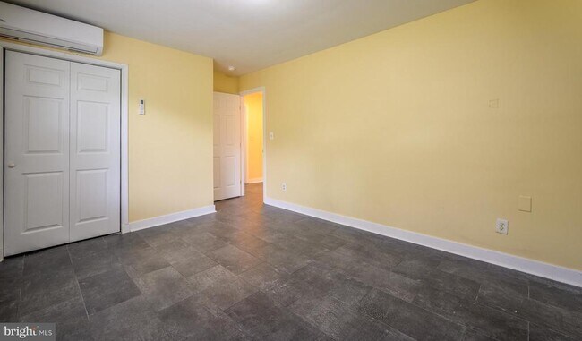 Building Photo - 6007 Bradley Ln