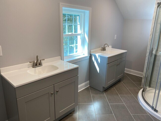 Building Photo - 108 Paoli Pike