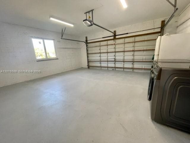 Building Photo - 17051 SW 85th Ave