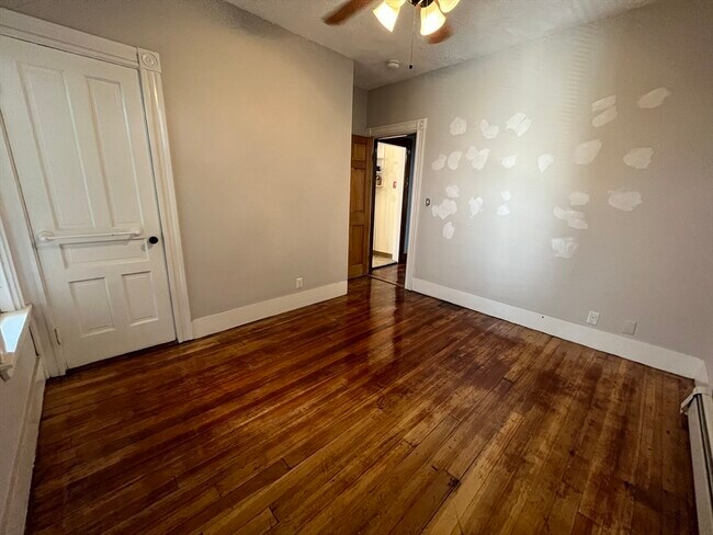 Building Photo - 62 Brookside Ave
