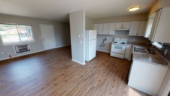 Building Photo - Waynedale Circle Apartments
