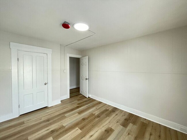 Building Photo - 49 Pennacook St