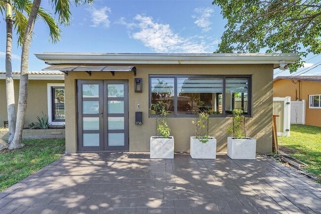 Building Photo - 1736 NW 38th St