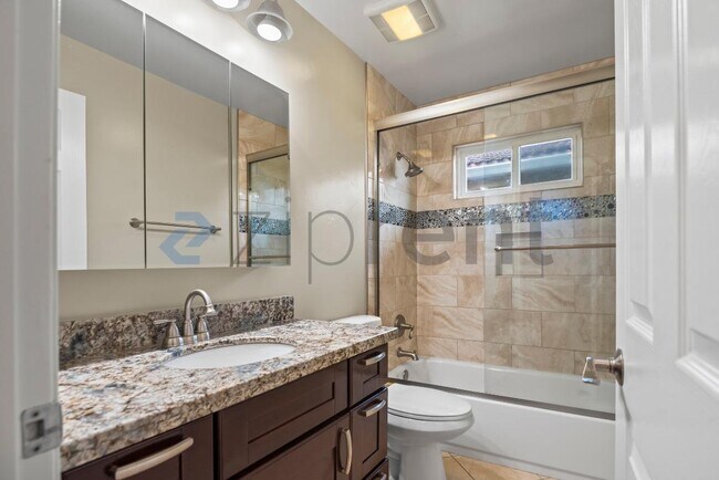 Building Photo - 1674 Noreen Dr