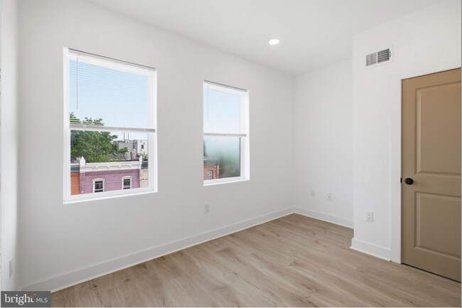 Building Photo - 4312 Pennsgrove St