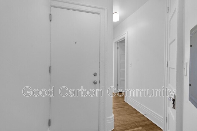 Building Photo - 346 Bryant St