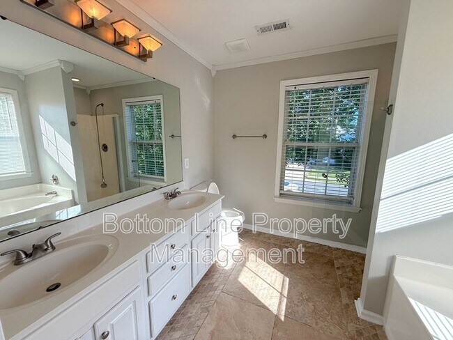 Building Photo - 11740 Hawick Valley Ln