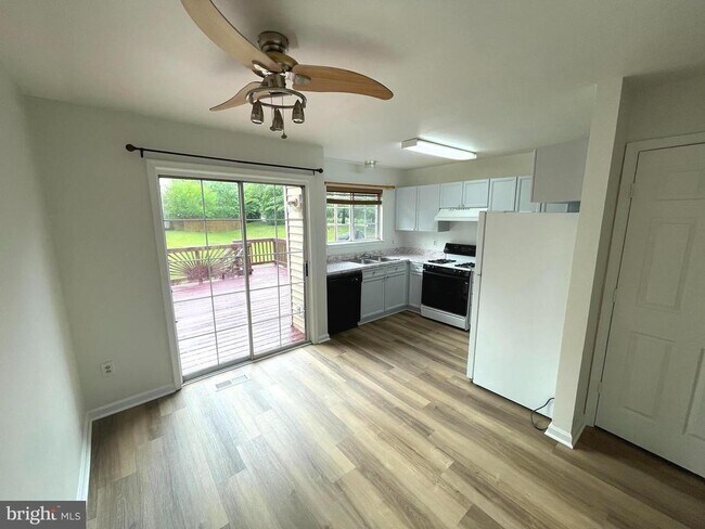 Building Photo - 14108 Autumn Cir