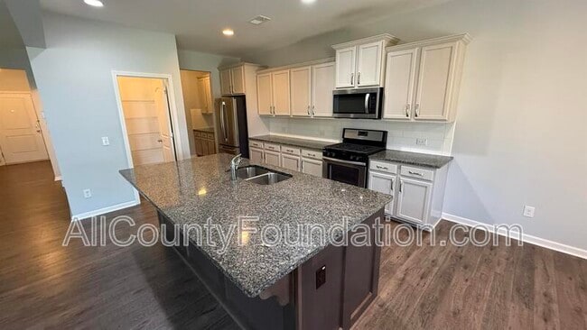 Building Photo - 340 Dunlin Dr