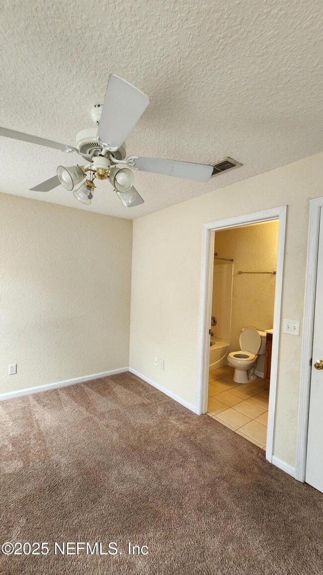 Building Photo - 1823 Lago Del Sur Drive