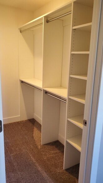 Building Photo - 815 SW 1st St