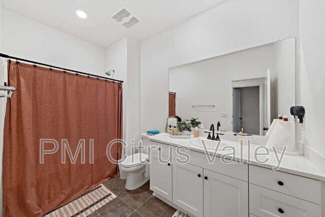 Building Photo - 34495 Agave Dr