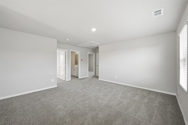 Building Photo - 602 Travine Dr