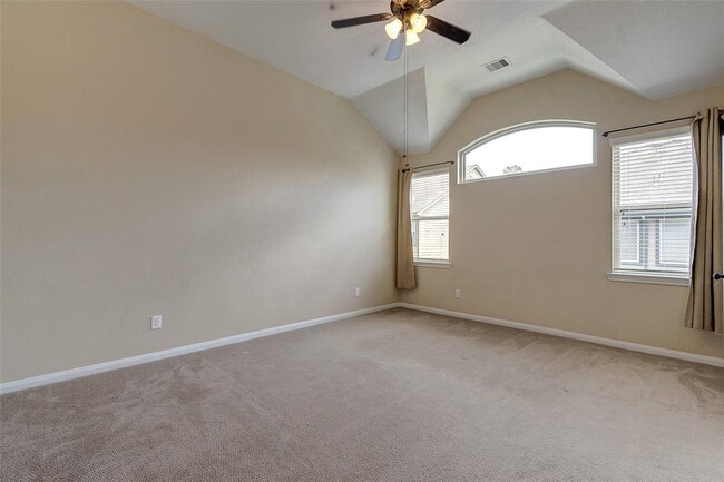 Building Photo - 16 Cheswood Manor Court