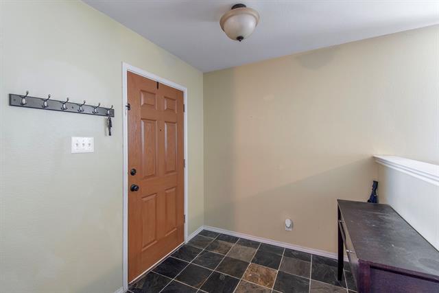 Building Photo - 12667 Vandelia St