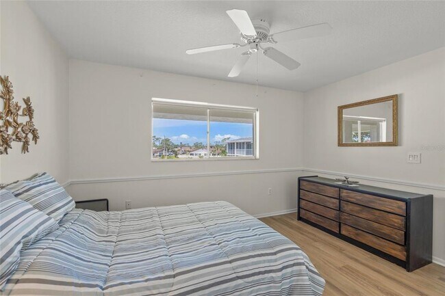 Building Photo - 708 S Tamiami Trl
