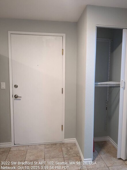 Entry door - 3022 SW Bradford St
