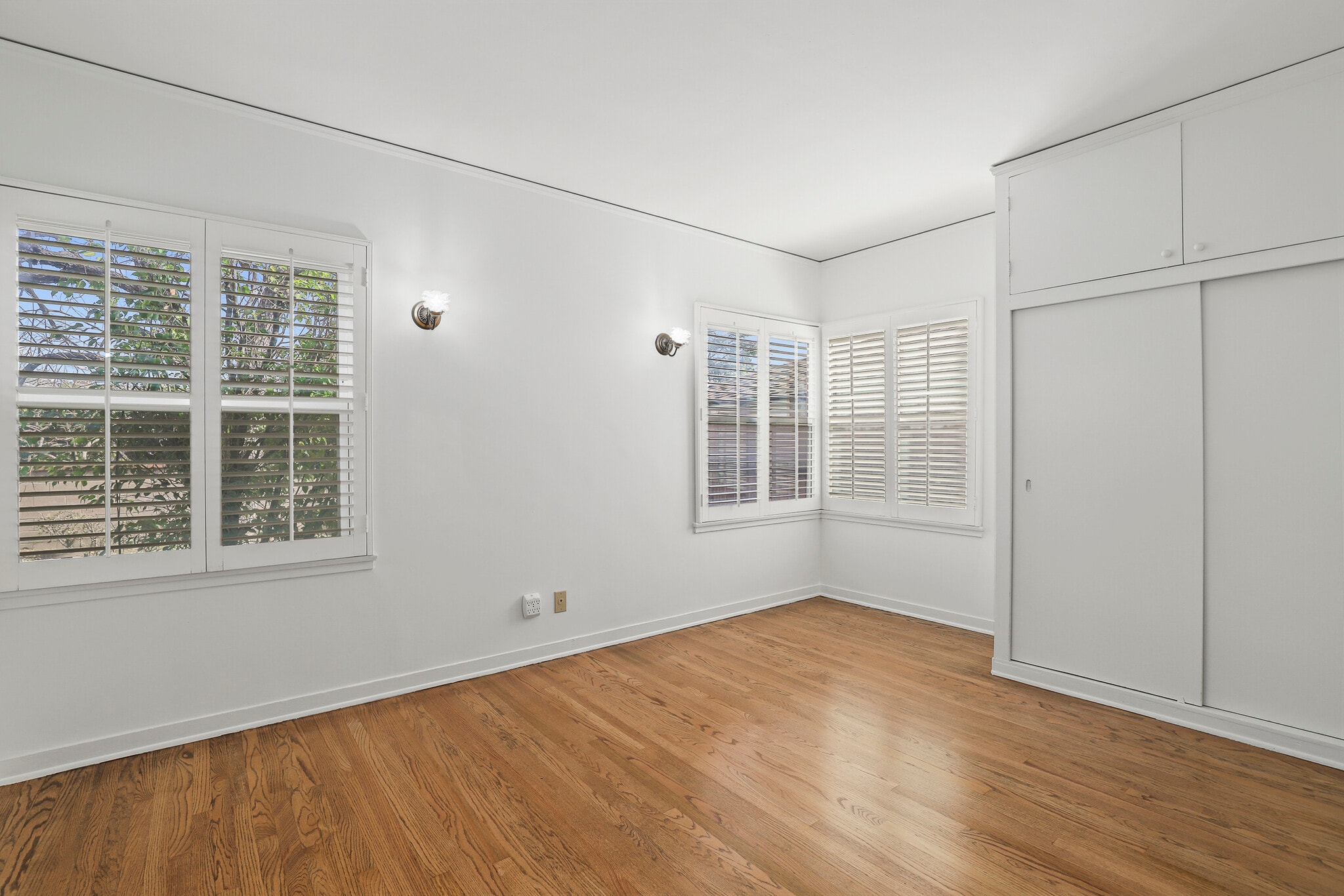 Building Photo - 1524 Coolidge Ave