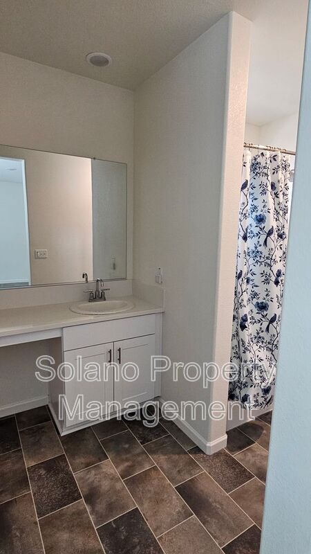 Building Photo - 1205 Niemann St